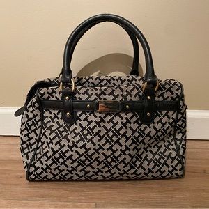 Tommy Hilfiger monogram bag/purse